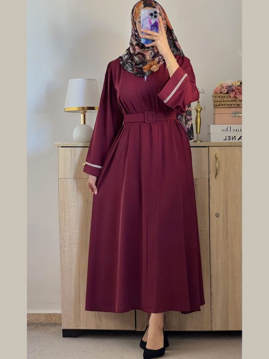 Robe Abaya avec ceinture en simili cuir