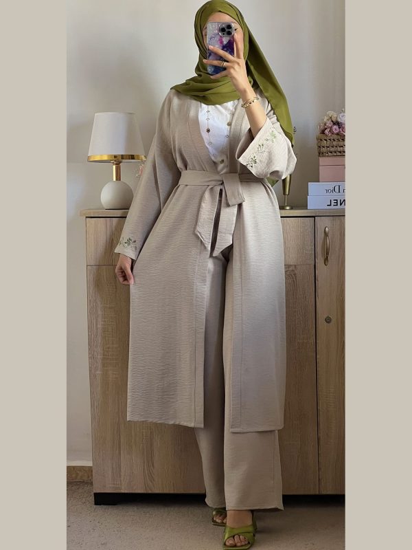 Ensemble Kimono brodé et pantalon