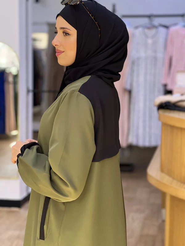 Abaya Sarira