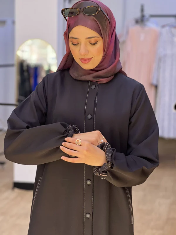 Abaya Sarira
